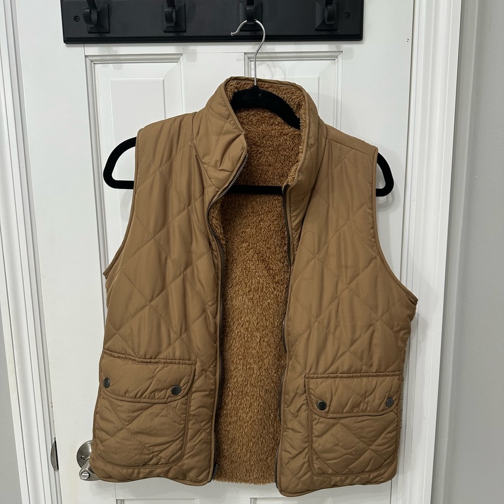 Eden Ruth Caramel Quilted Women's Sherpa Vest